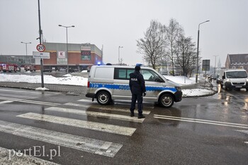 >Alarm bombowy w Kauflandzie