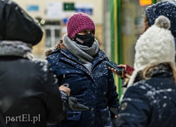 >„Nie przyjmuję mandatu”. Zimowy spacer Elbląskiego Strajku Kobiet