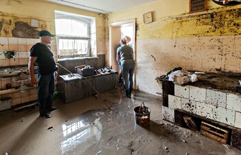 >Wielkie sprzątanie po wielkiej wodzie