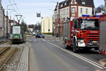 >Kolizja toyoty z tirem, utrudnienia na ul. Browarnej