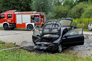 >Pożar opla na ul. Łęczyckiej