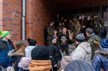>Światełko do nieba, a pieniądze do puszki