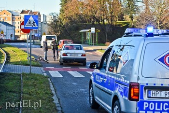 >Potrącenie rowerzystki na przejściu dla pieszych
