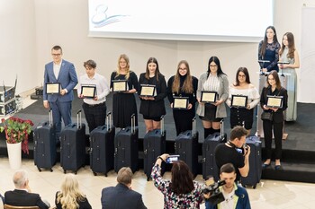 >Są wspaniali i jest ich ośmioro