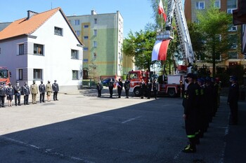 >Apel z okazji Dnia Strażaka w Braniewie