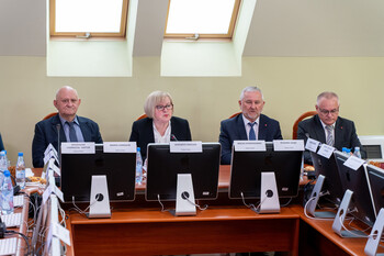 >Nowe-stare władze powiatu