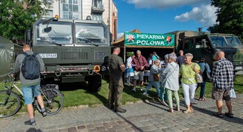 >Chlebek i coś do chlebka