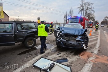 >Kolizja trzech samochodów na al. Grunwaldzkiej