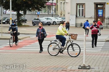 >Ponad dwadzieścia mandatów za brak maseczek
