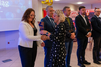 >20 lat na torze pływackim