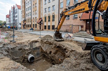 >Wieżowa miesiąc później