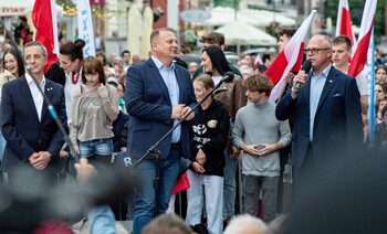 >Rafał Trzaskowski w Elblągu. „Tych podziałów naprawdę już wystarczy”