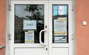 >„Śmierdzi tak, że okna nie można otworzyć”