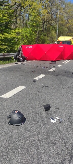 >Motocyklista zginął na miejscu