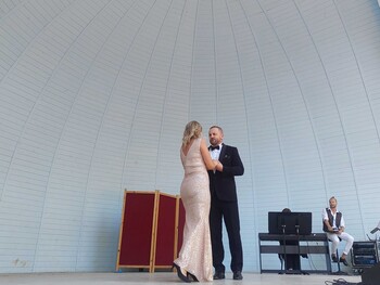 >Letni salon żegnamy operetką 