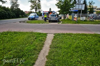 >Potrącenie rowerzysty przy wyjeździe z myjni