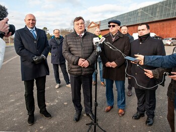 >Droga przez byłe koszary oficjalnie otwarta