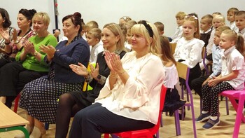 >Dzień Edukacji Narodowej i 65. urodziny SP 18