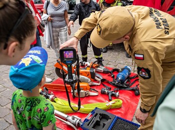 >Świętują policjanci