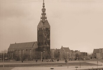 >Starówka, jeszcze nie Nówka (w obiektywie Henryka Myślińskiego)