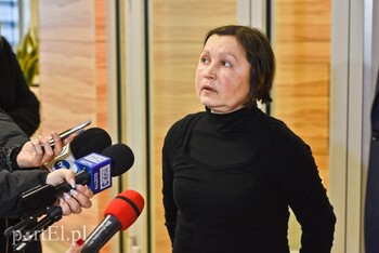 >Pozywa państwo polskie za śmierć ojca podczas Grudnia 70