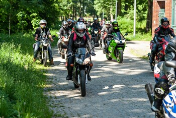 >Dary od motocyklistów