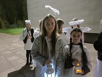 >Przemarsz aniołów