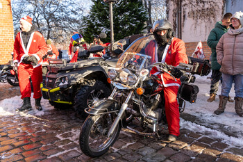 >Przyjechały MotoMikołaje