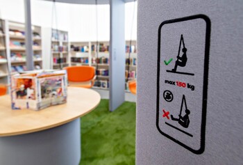 >Pozytywka. Biblioteka po remoncie zachęca do spotkań