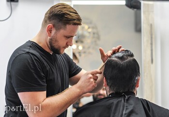 >Tak się zmienił, że aż miło popatrzeć 