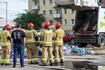 >Pożar śmieciarki