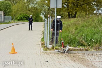 >Wypadek w Tolkmicku. Mężczyzna zasłabł za kierownicą