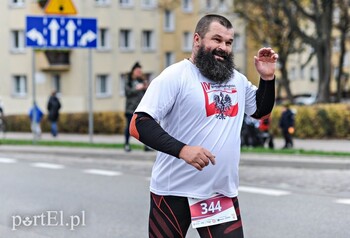 > Biegiem uczcili niepodległość