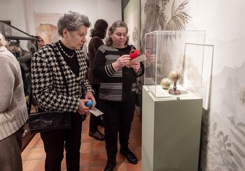 >Historia z globusa