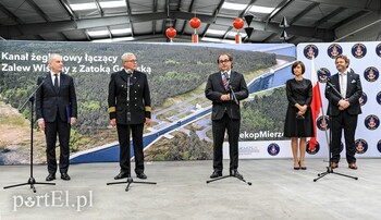 >32 miesiące na przekopanie Mierzei 