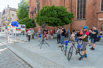 >Rowerowe świętowanie