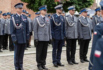 >Świętują policjanci