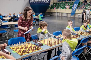>https://www.portel.pl/sport/mlodzi-szachisci-opanowali-hale/149385