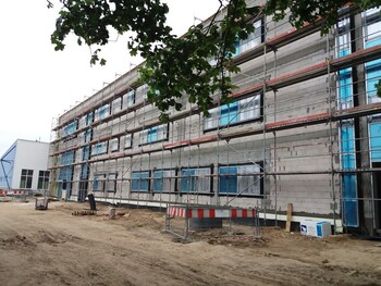 >Trwa budowa Centrum Dydaktyki i Symulacji Medycznych w EUH-E