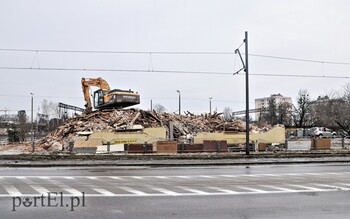 >Zniknął budynek dawnego kina