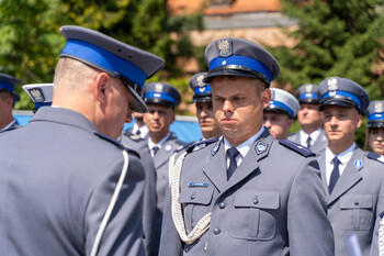 >Policjanci świętują